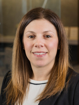 Photo of Jennifer Gunn